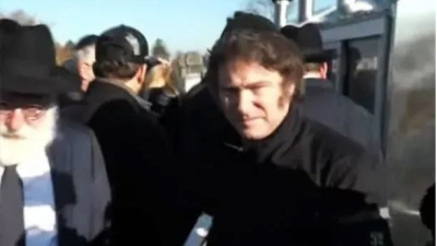 Javier Milei llegó a Estados Unidos y visitó la tumba del "rebe de Lubavitch"