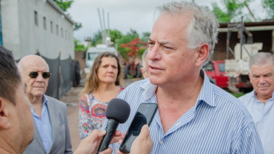 "Las obras paralizadas no le sirven a nadie", dijo Domínguez