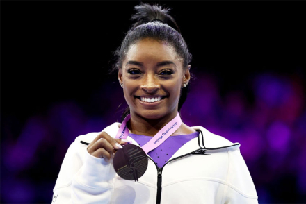 simone.jpg