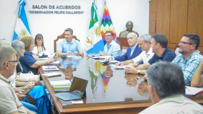 Livio Gutiérrez: "Tenemos el compromiso de asegurar agua potable en las escuelas rurales"