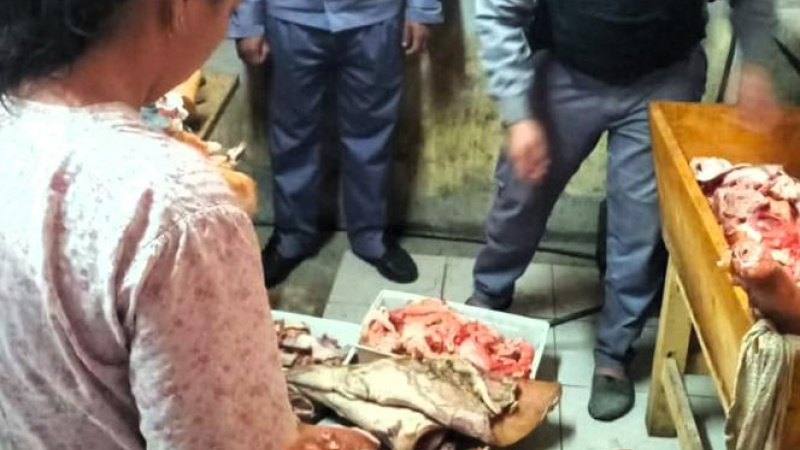 Decomisan carne en mal estado y se reaviva la polémica de extremar controles