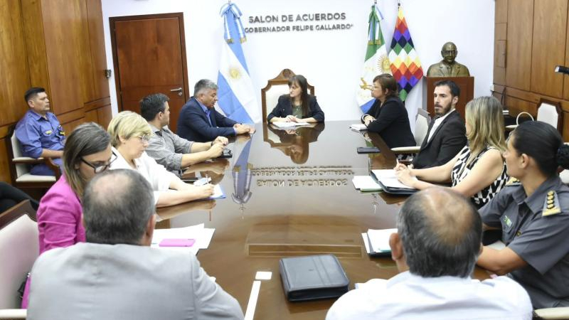 Mesa de trabajo para optimizar el funcionamiento de la Aldea Tres Horquetas