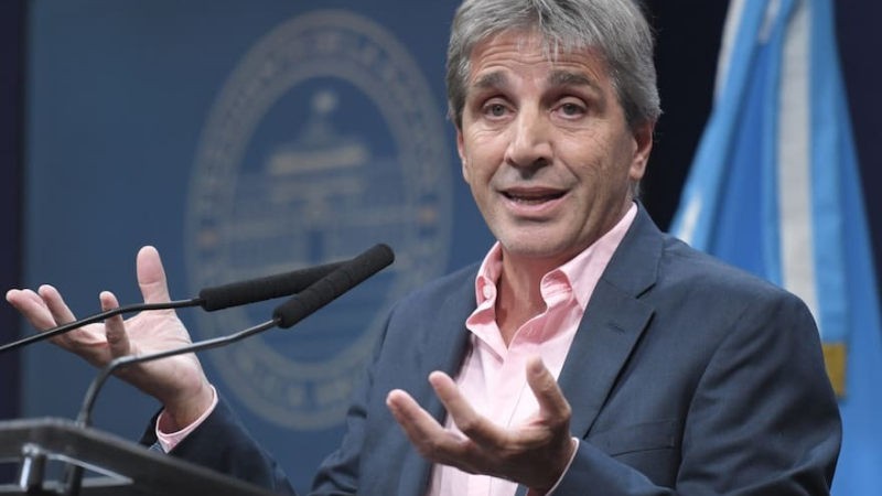 Por primera vez en más de una década, hubo superávit financiero y primario: "Vamos, Toto", festejó Milei