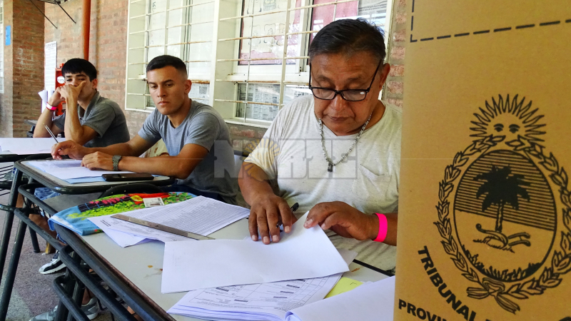 Fontana sale a escena con la primera elección del nuevo ciclo político en el país