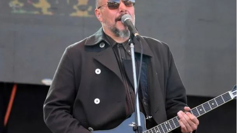 El cantante de Catupecu Machu tuvo un ACV