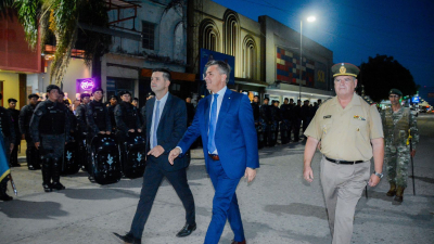 En el 112° aniversario de Sáenz Peña, Zdero entregó vehículos a la Policía y prometió obras