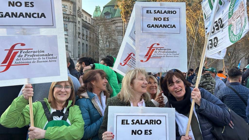 El gobierno enviará al Congreso un proyecto para volver a cobrar el impuesto al salario