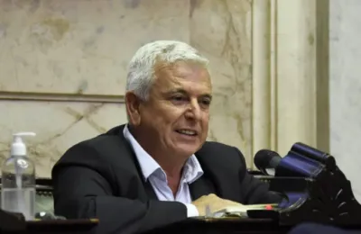 "El gobierno tiene que entender que a los sopapos no se saca nada"