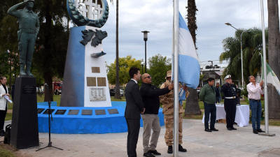 "Una Nación que olvida a sus héroes, corre el riesgo de perder el sentido de Patria"