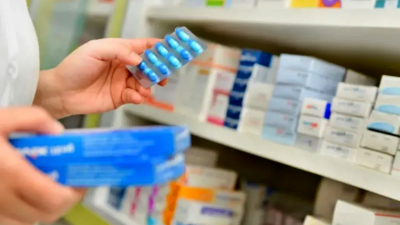 Laboratorios prometen "congelar" precio de medicamentos por 30 días