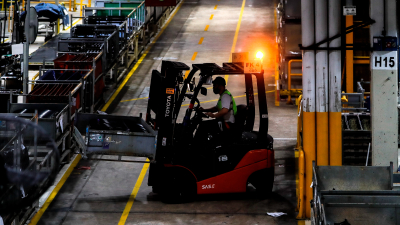 La UIA informó que la actividad industrial acumula 9 meses con bajas