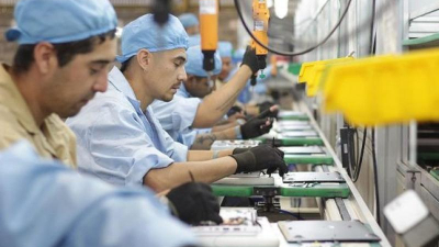 La industria y la construcción profundizaron su crisis en marzo: cayeron 21,2 %