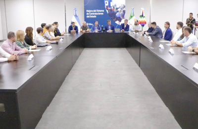Eficiencia y transparencia: el gobernador presentó nuevo régimen de contrataciones