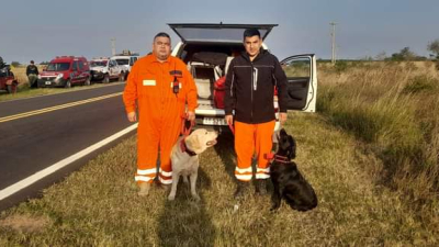 Brigada canina de los bomberos de Quitilipi participa en la búsqueda de Loan