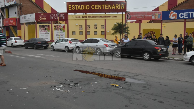 Un joven motociclista falleció tras colisionar con un auto en Alvear y Calle 11