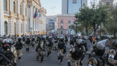 El Gobierno de Bolivia removió a la cúpula militar tras un levantamiento
