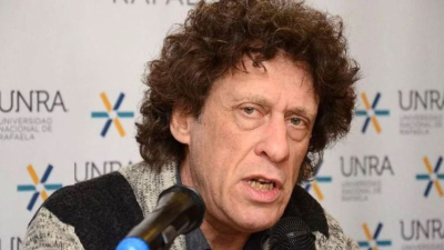 Periodistas Argentinas denunciaron a Pedro Brieger por 19 casos de acoso sexual