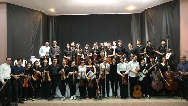 Festival patrio con concierto de cuerdas, vientos y coro infantil en Ispea