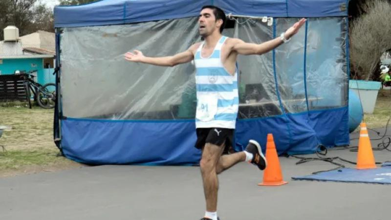 El chaqueño Leandro Centanaro ganó la primera edición de la "Aguará Ultra Backyard"