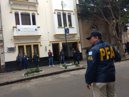 policía federal santa fe.jpg