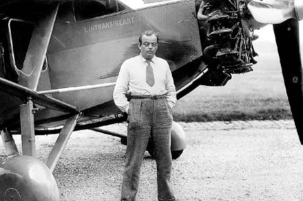antoine-de-saint-exupery1.jpg