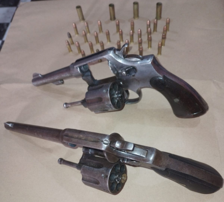 armas33.jpg