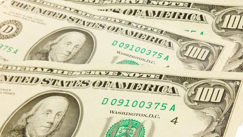 Adiós a los dólares "cara chica": cómo hay que hacer para cambiar los billetes viejos sin ningún costo