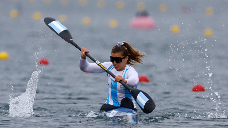Dos argentinos avanzan a semis de canotaje en París 2024 y hay posibilidad de medalla
