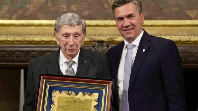 Zdero en el reconocimiento a Luis Landriscina