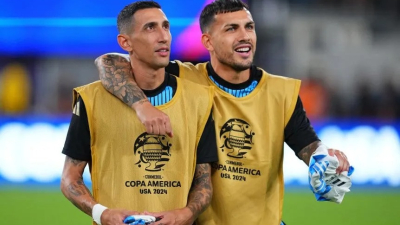 Di María está haciendo el curso de DT y reveló que Paredes podría ser su ayudante