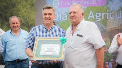 "El campo es nuestro puntal fundamental para salir adelante", dijo Zdero
