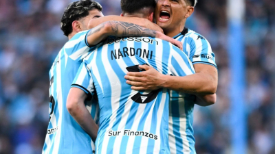 Racing le ganó a Boca y queda a seis de Vélez, el líder