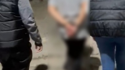 Detienen a una mujer por varios hechos delictivos contra personas mayores de edad