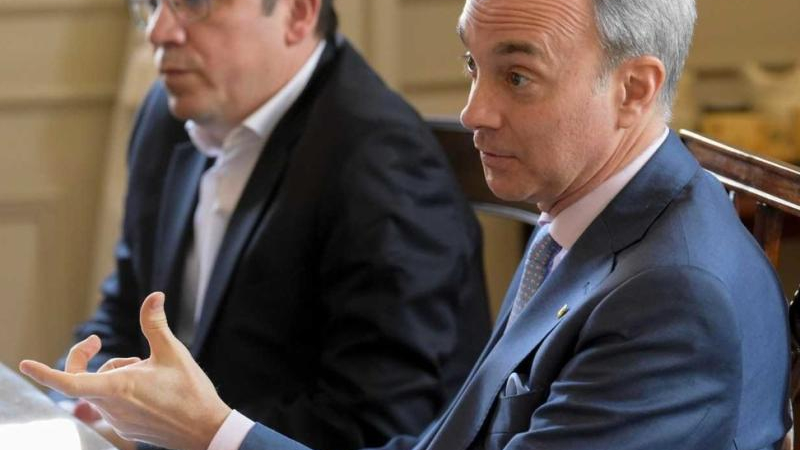 El gobierno redobla la apuesta y suma críticas al sistema universitario