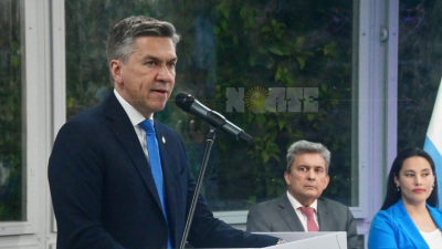 El gobernador tomó juramento a los nuevos ministros de Producción y Desarrollo Humano