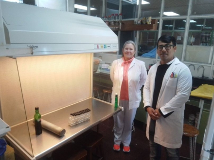 bacterias inhibidoras - investigadores.jpg