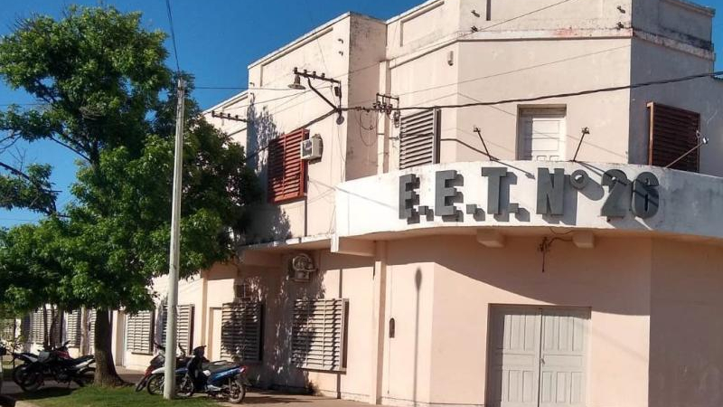 Escuela Técnica de San Martín: sin iluminación ni aires acondicionados