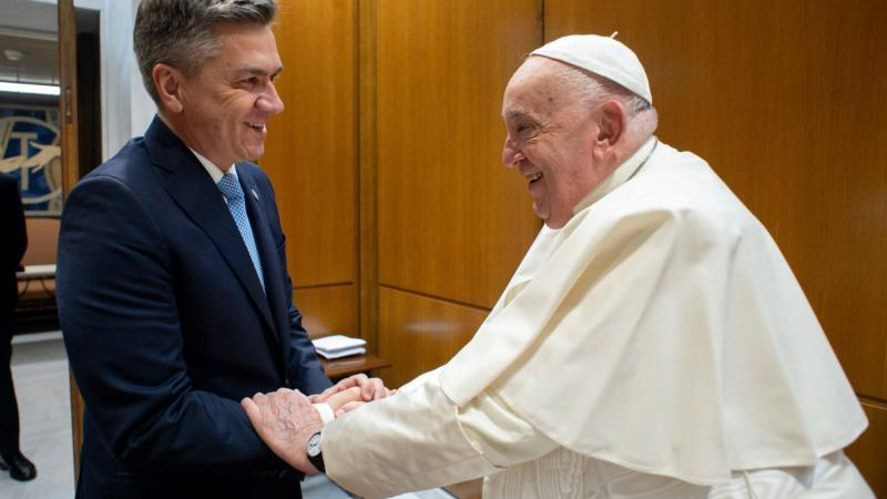 Zdero habló del encuentro con el Papa: "Fue ameno y lo invité a visitar el Chaco"