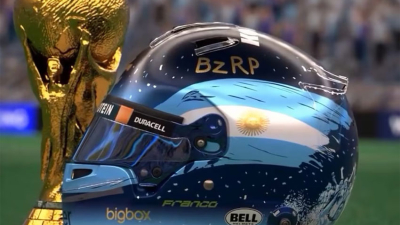 Colapinto usará un casco en homenaje a los campeones del mundo