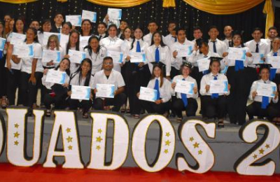Se graduaron 57 nuevos profesionales en Las Garcitas