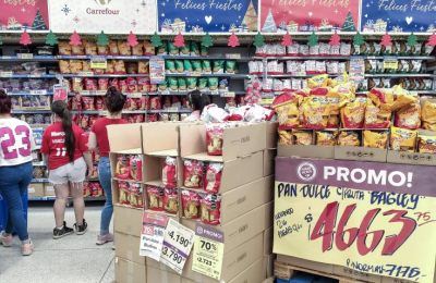Los precios se mantienen estables en mayoristas con productos navideños en oferta