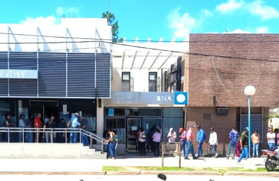 Quitilipi: indignación de jubilados por el mal servicio del Banco Nación