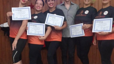 Los 33 años de Imágenes Ballet: profesorado de folclore para adultos
