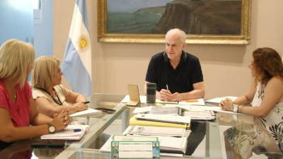 El intendente Nikisch anunció una importante recomposición salarial