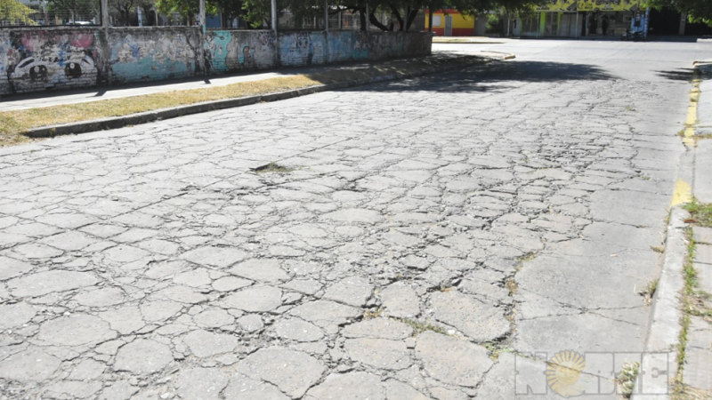 La calle Ecuador del barrio Paykín cada vez más intransitable