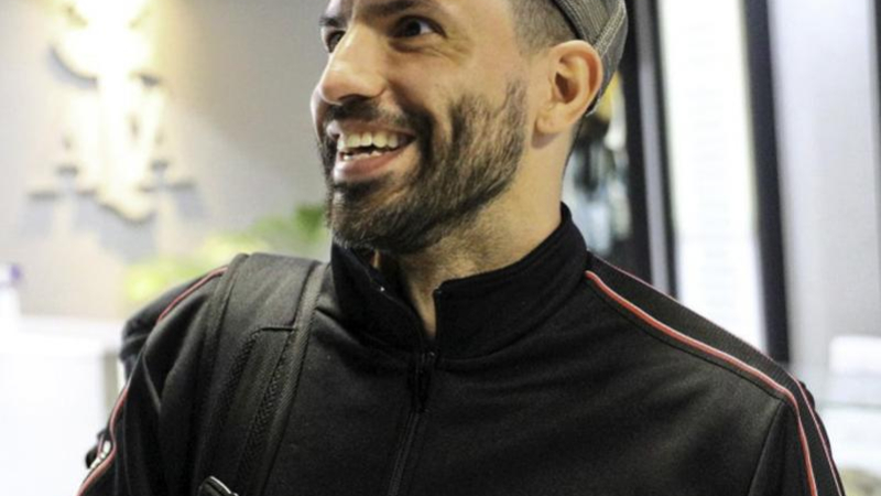"Kun" Agüero cambia el fútbol por el automovilismo: correrá en la Fórmula E