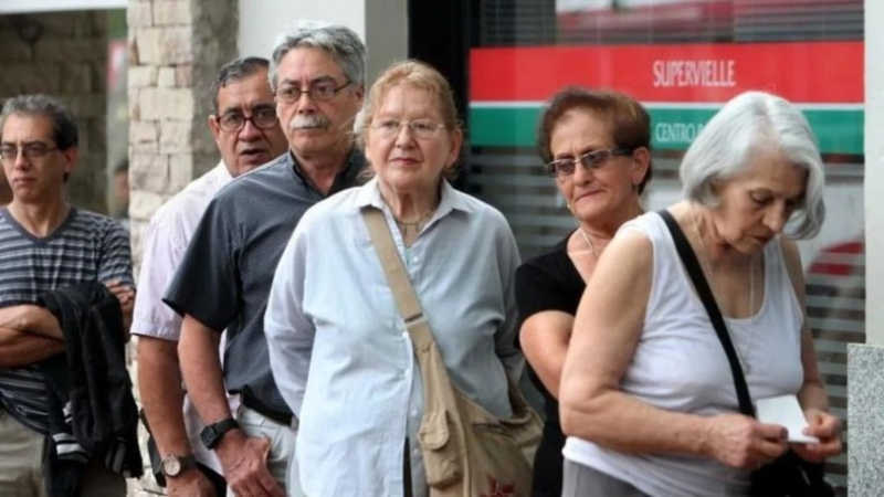 Jubilados, pensionados y titulares de asignaciones pueden elegir el medio de cobro