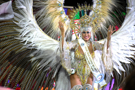 Mejor traje femenino (Capital).JPG