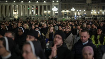 Larga internación: el Papa retomó el trabajo y hay alivio en el Vaticano