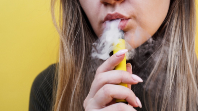 Crece el consumo de cigarrillo electrónico en jóvenes